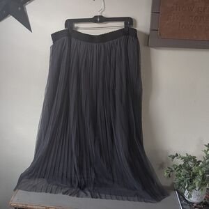 Sz3X Grey Zenana Pleated Tulle Skirt